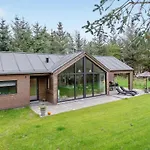 Casa de Férias Tilke - 400m From The Sea By Interhome